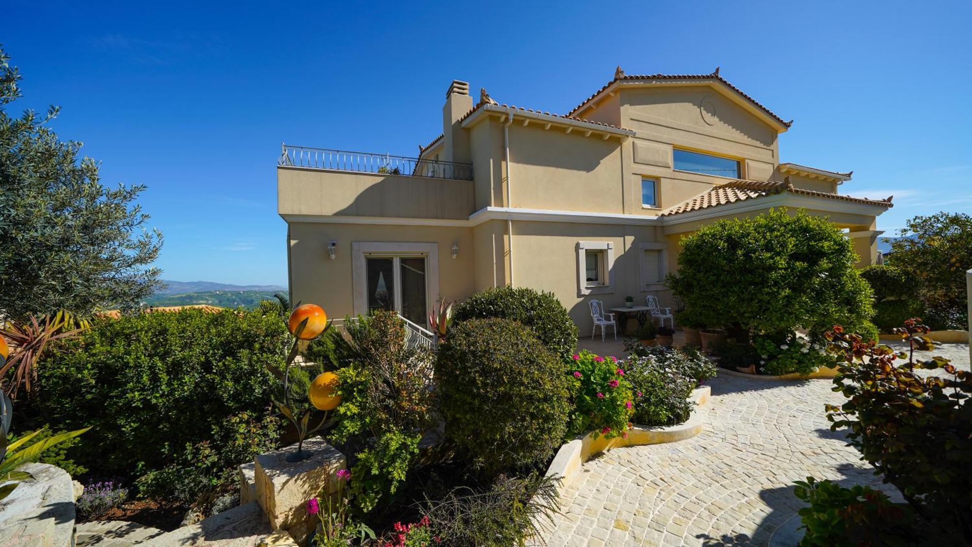 Luxury Villa Allure Dhafnes 外观 照片